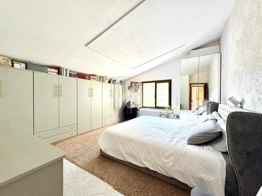 casa indipendente in vendita a Rimini in zona Vergiano