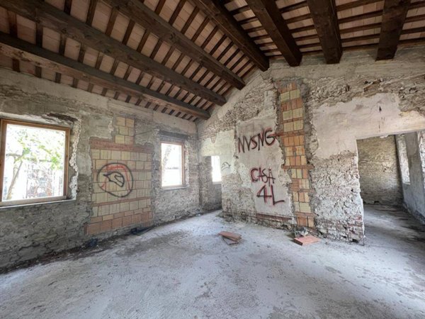 casa indipendente in vendita a Rimini in zona Centro Storico