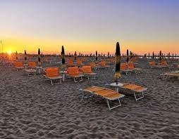 negozio in vendita a Rimini in zona Viserbella