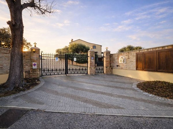 appartamento in vendita a Rimini in zona Spadarolo