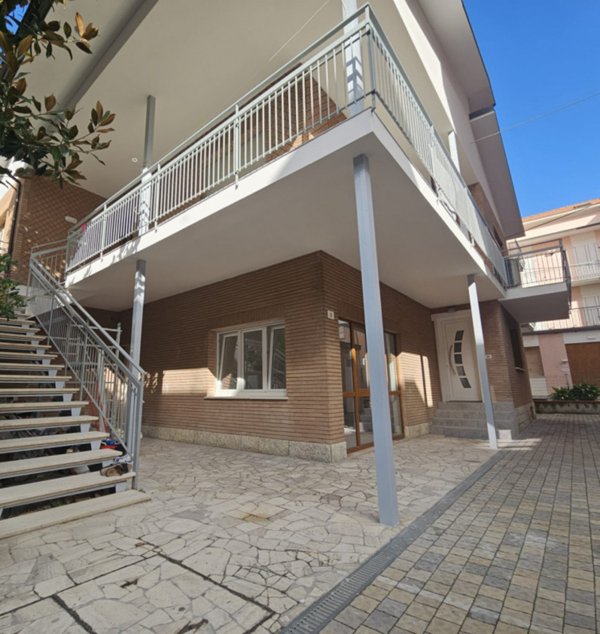 appartamento in vendita a Rimini in zona Viserba