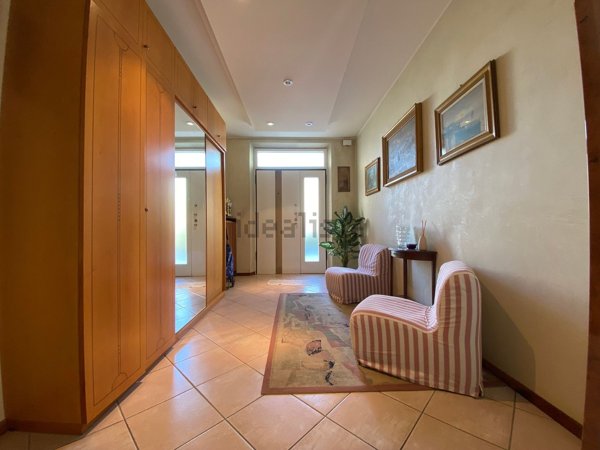 appartamento in vendita a Rimini in zona Marina Centro