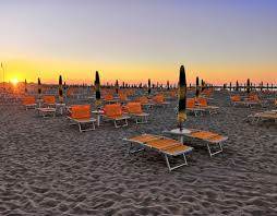 negozio in vendita a Rimini in zona Viserbella