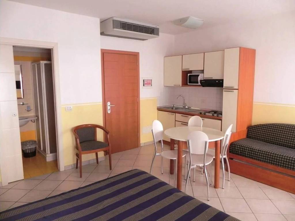 intera palazzina in vendita a Rimini in zona Bellariva