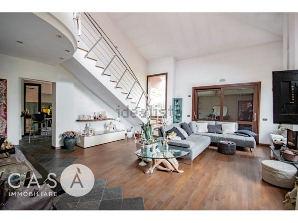 casa indipendente in vendita a Rimini in zona Viserba