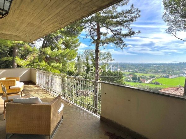 casa indipendente in vendita a Rimini in zona Gaiofana