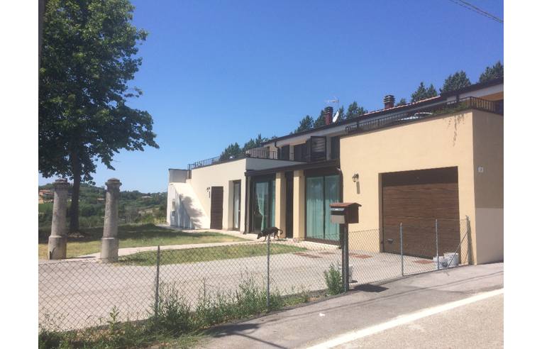 casa indipendente in vendita a Rimini in zona Santa Cristina