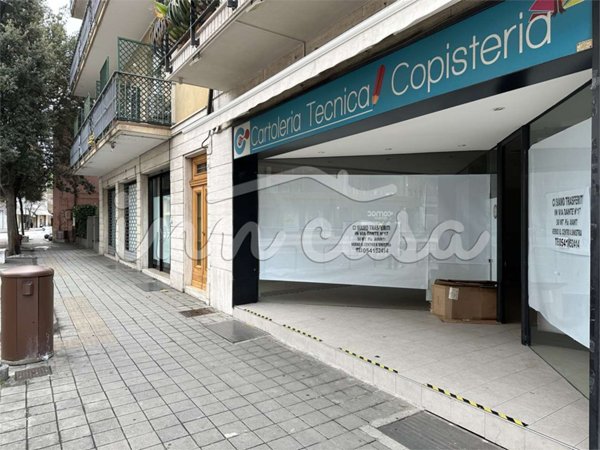 negozio in vendita a Rimini in zona Centro Storico
