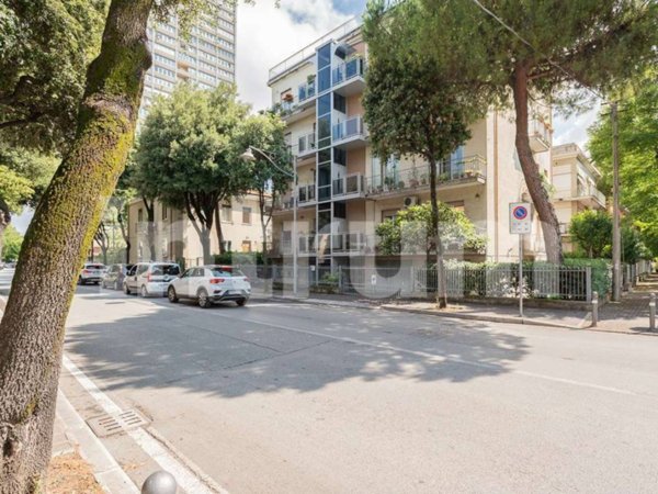 appartamento in vendita a Rimini in zona Marina Centro