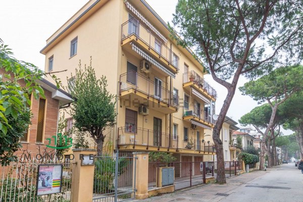 appartamento in vendita a Rimini in zona Marina Centro