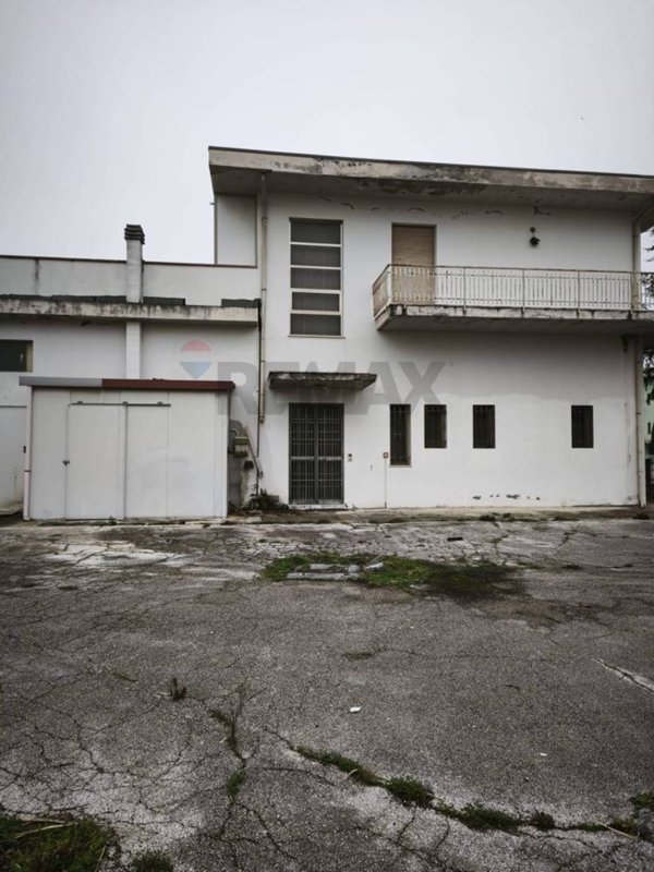 ufficio in vendita a Rimini in zona Celle