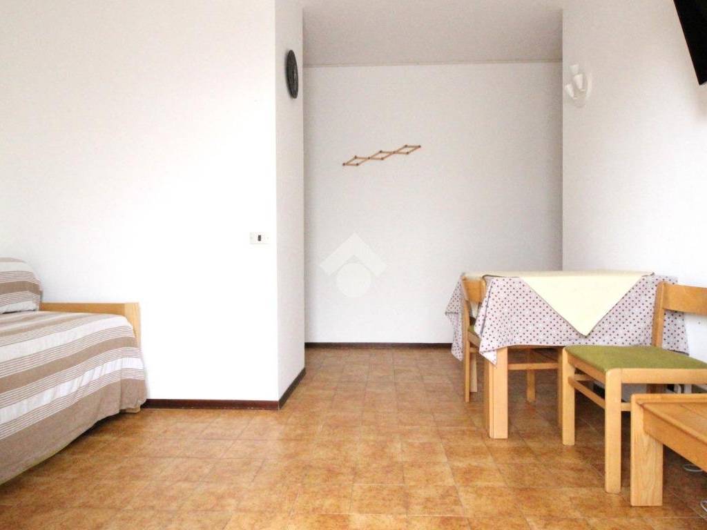 appartamento in vendita a Rimini in zona Marina Centro