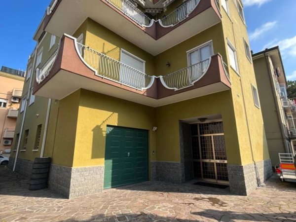 casa indipendente in vendita a Rimini in zona Bellariva