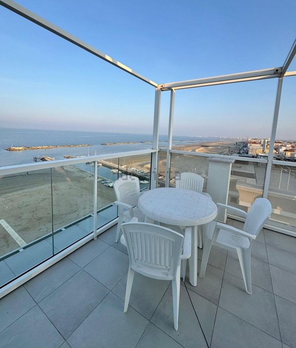 appartamento in vendita a Rimini in zona Viserbella