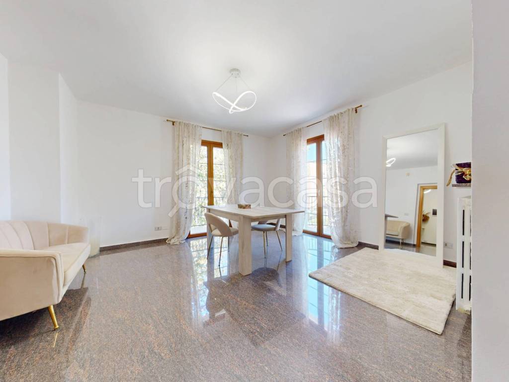 casa indipendente in vendita a Rimini in zona Marebello