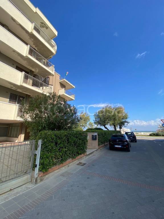 appartamento in vendita a Rimini in zona Miramare di Rimini