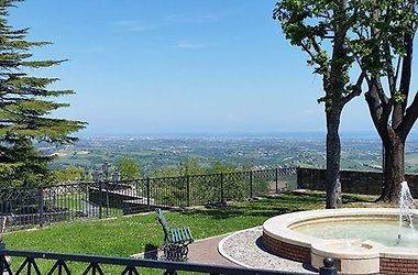 casa indipendente in vendita a Rimini in zona San Lorenzo in Correggiano