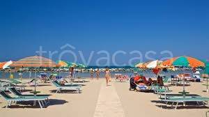 negozio in vendita a Rimini in zona Viserbella