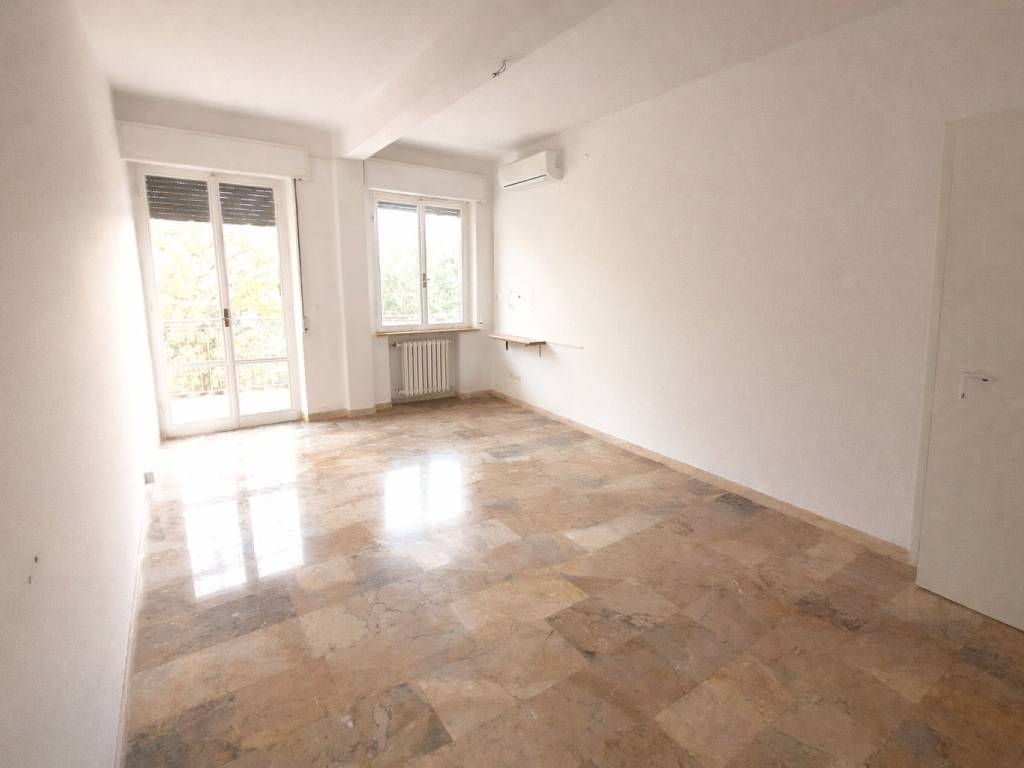 appartamento in vendita a Rimini in zona Marina Centro