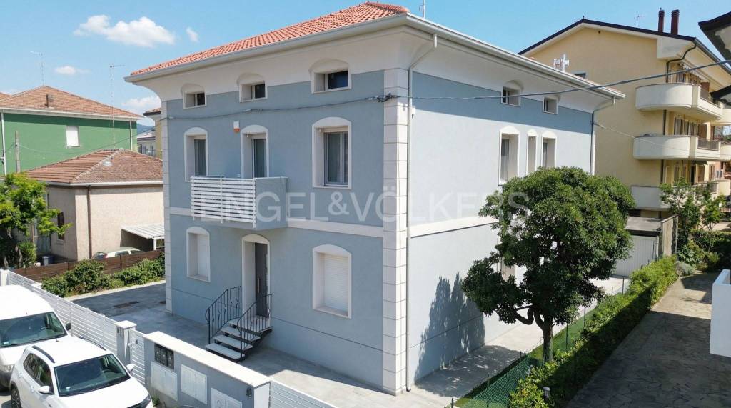 appartamento in vendita a Rimini in zona Lagomaggio