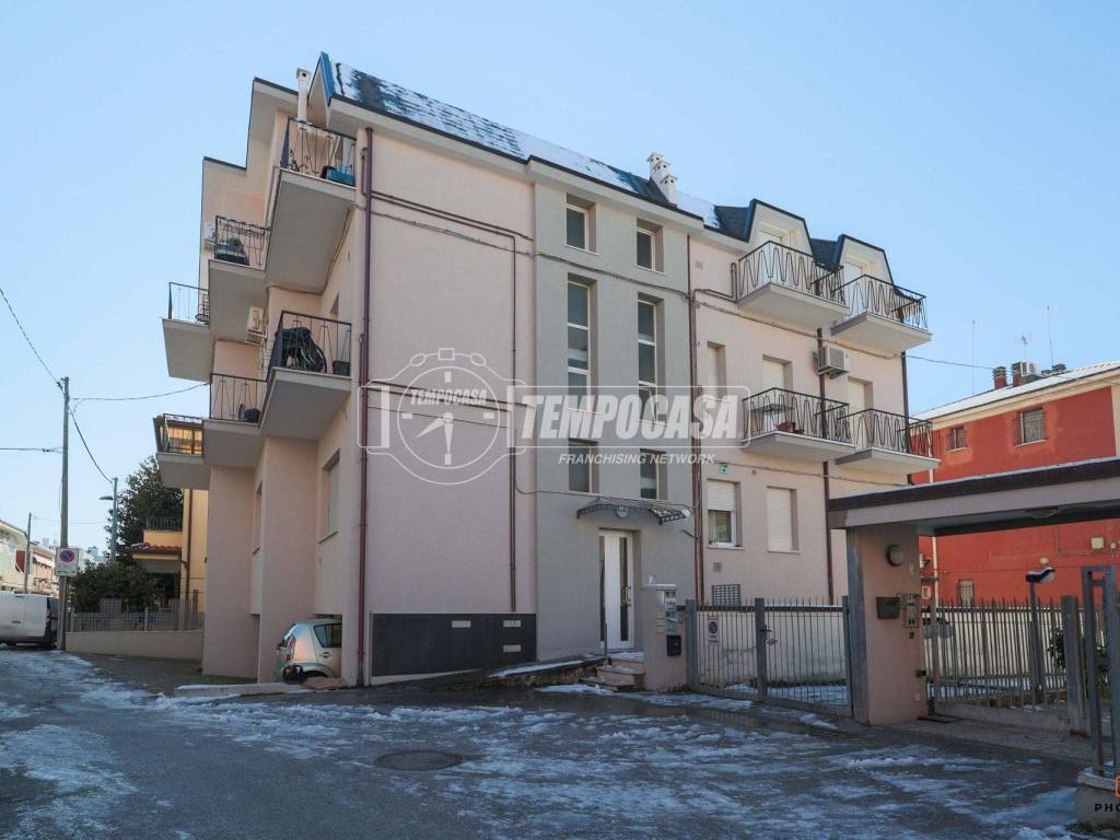 appartamento in vendita a Rimini in zona Lagomaggio