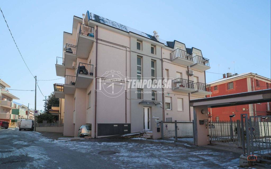 appartamento in vendita a Rimini in zona Lagomaggio