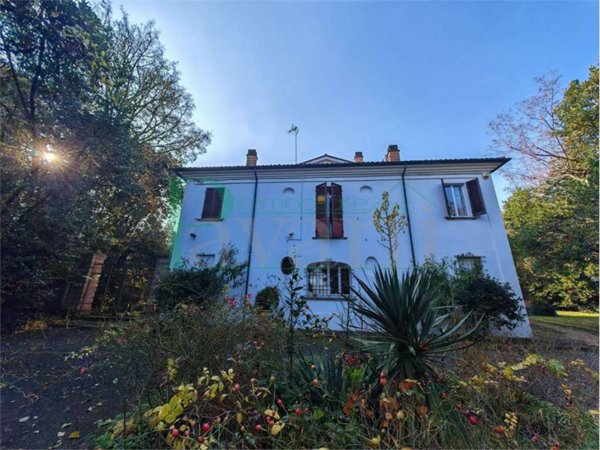 casa indipendente in vendita a Rimini in zona Gaiofana