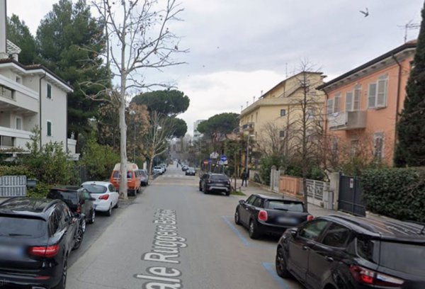 appartamento in vendita a Rimini in zona Marina Centro