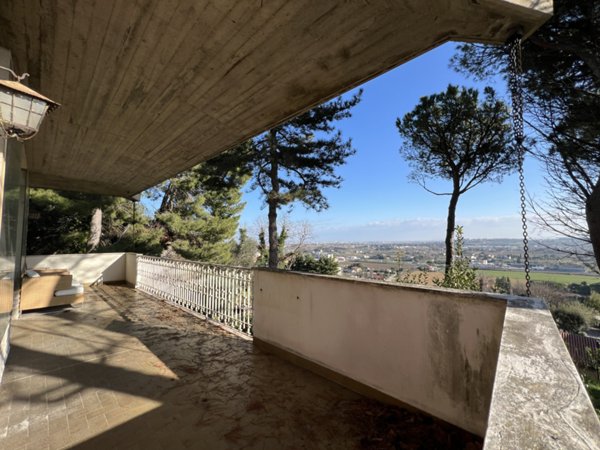 casa indipendente in vendita a Rimini