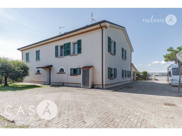 casa indipendente in vendita a Rimini in zona Torre Pedrera