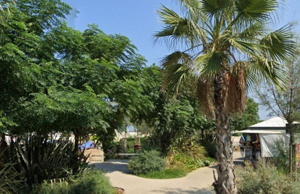 negozio in vendita a Rimini in zona Celle