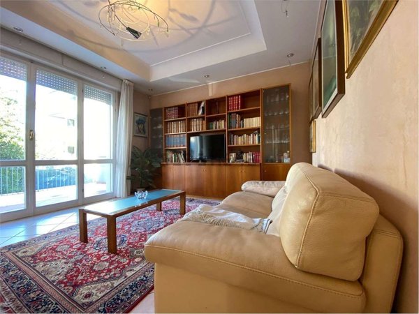 appartamento in vendita a Rimini in zona Marina Centro