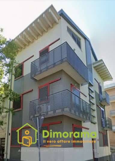 appartamento in vendita a Rimini in zona Marina Centro