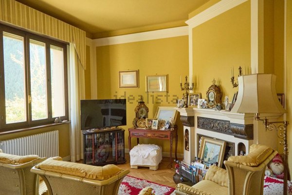 casa indipendente in vendita a Rimini in zona Centro Storico