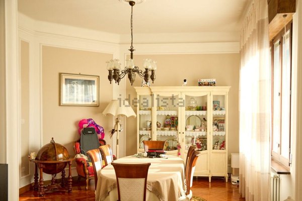 casa indipendente in vendita a Rimini in zona Centro Storico