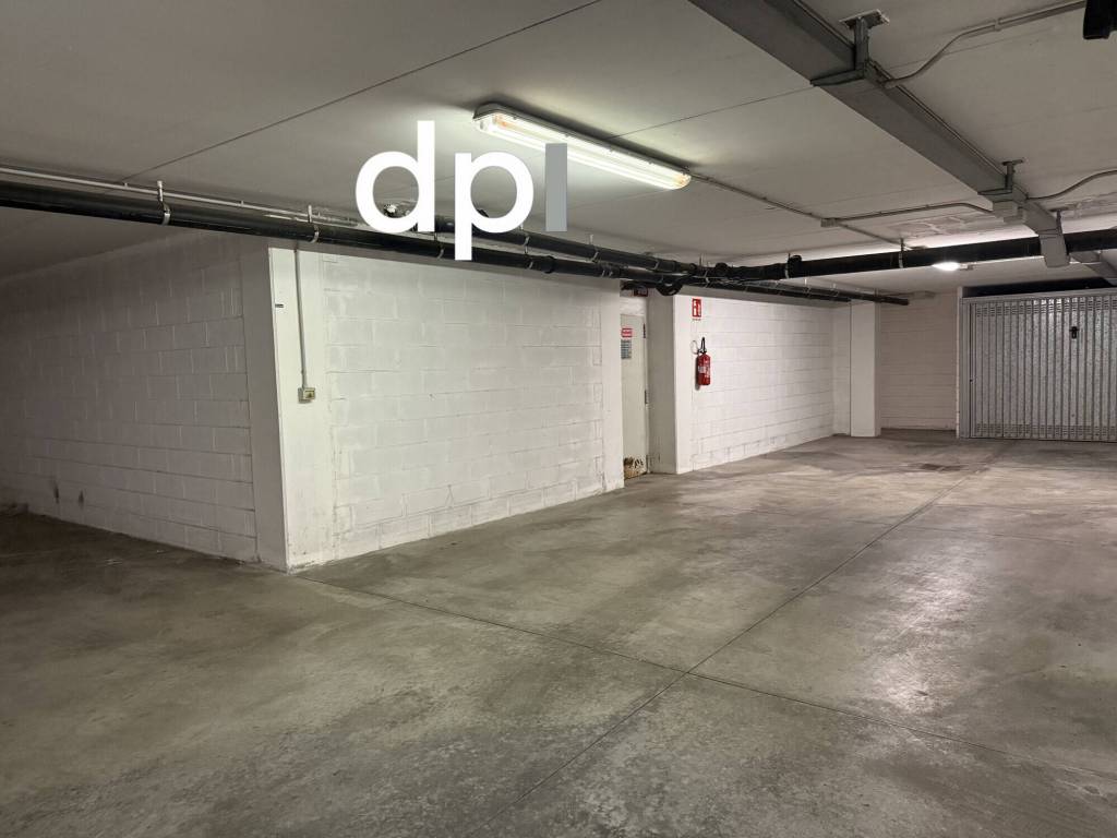 negozio in vendita a Rimini in zona Fiera Vecchia