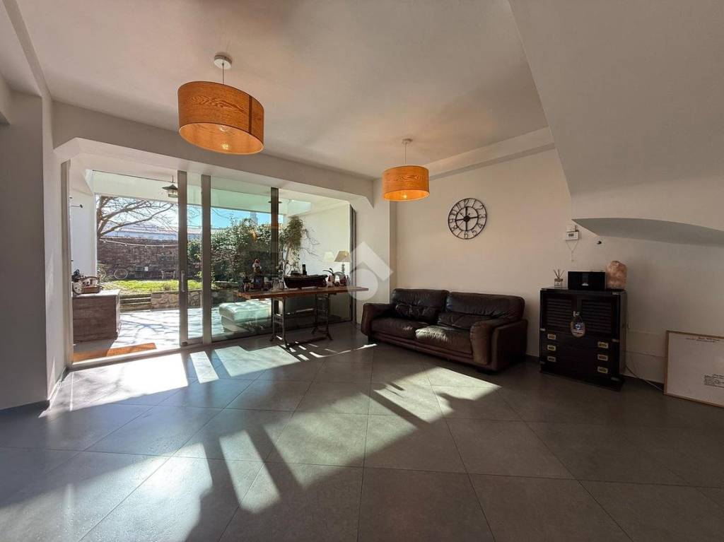 casa indipendente in vendita a Rimini in zona Borgo San Giuliano