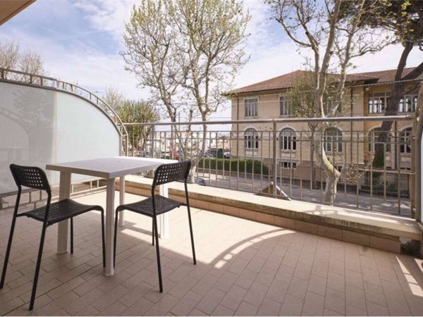 appartamento in vendita a Rimini in zona Miramare di Rimini