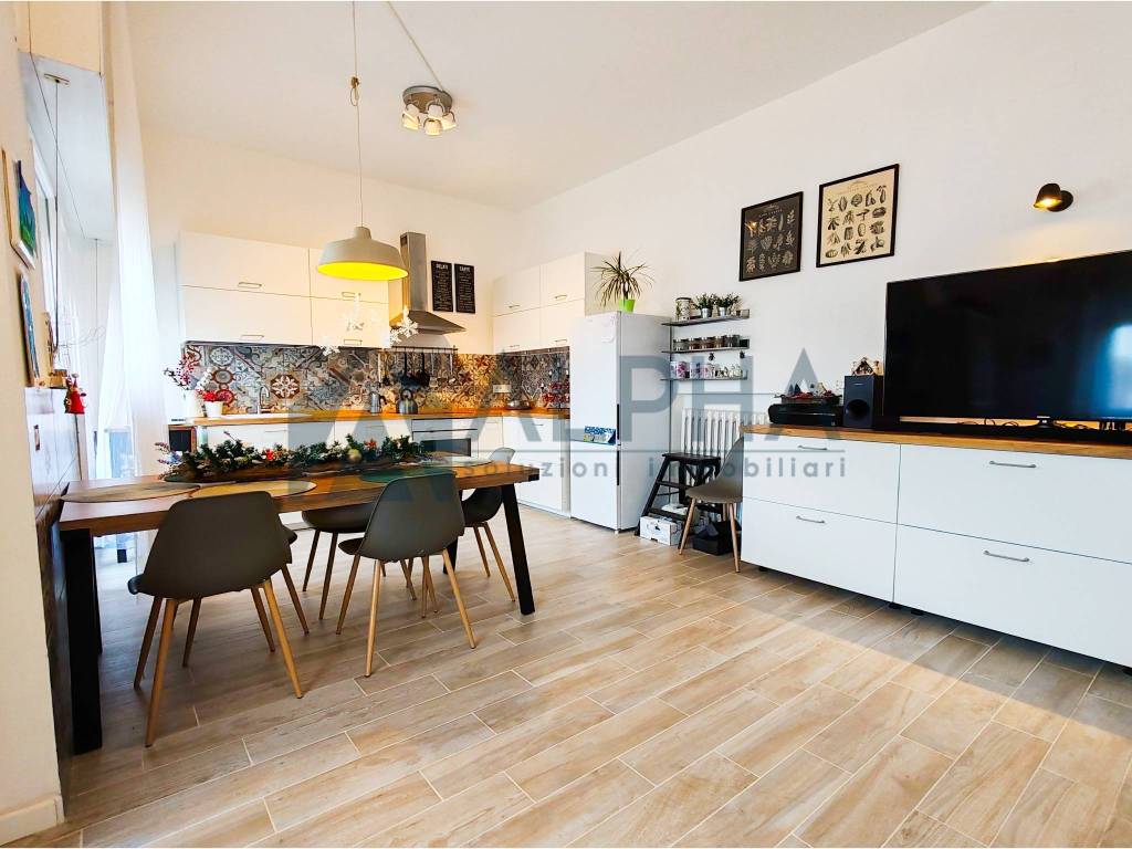 appartamento in vendita a Rimini in zona Marina Centro