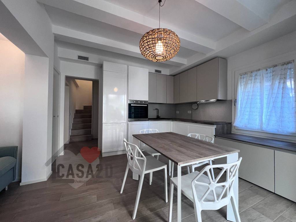 casa indipendente in vendita a Rimini in zona Viserbella