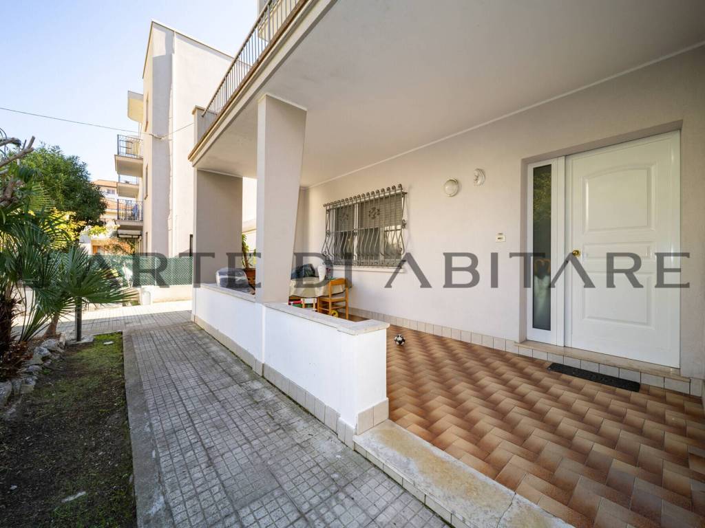 appartamento in vendita a Rimini in zona Marina Centro