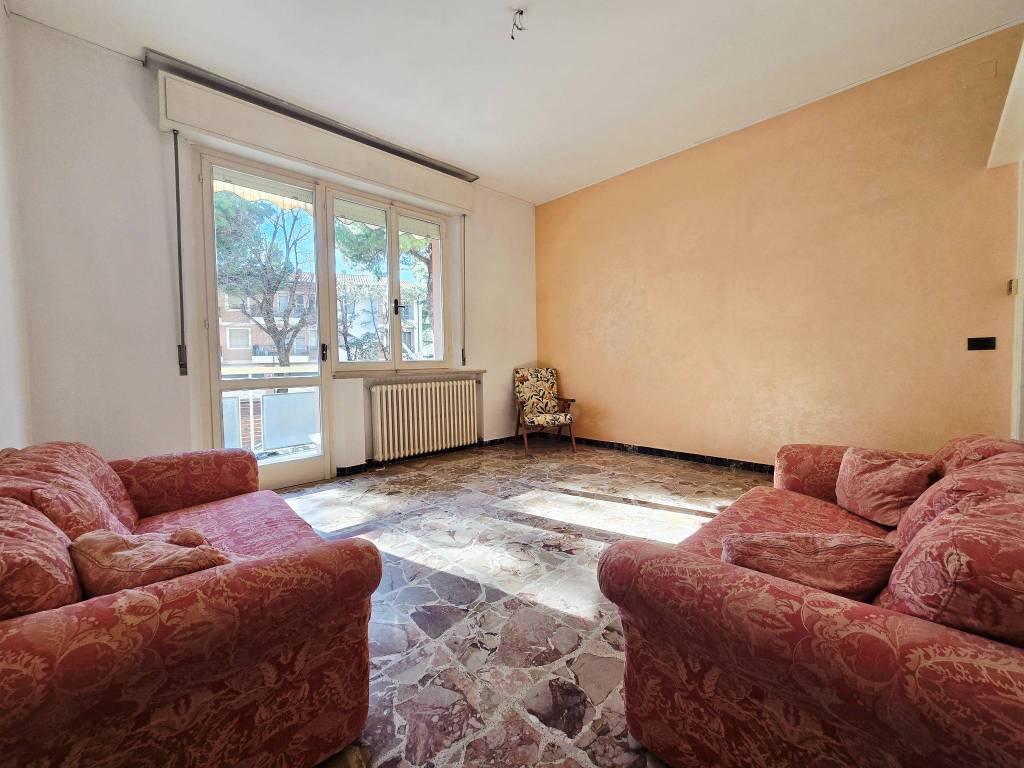 appartamento in vendita a Rimini in zona Marina Centro