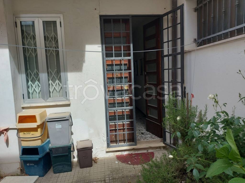 appartamento in vendita a Rimini in zona Marina Centro