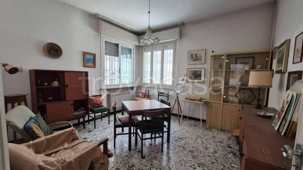 appartamento in vendita a Rimini in zona Marina Centro