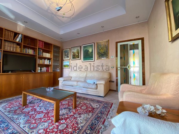 appartamento in vendita a Rimini in zona Marina Centro