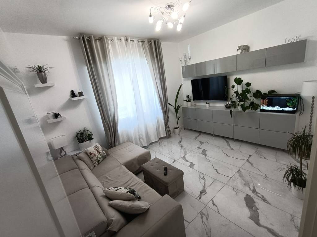 appartamento in vendita a Rimini in zona Miramare di Rimini