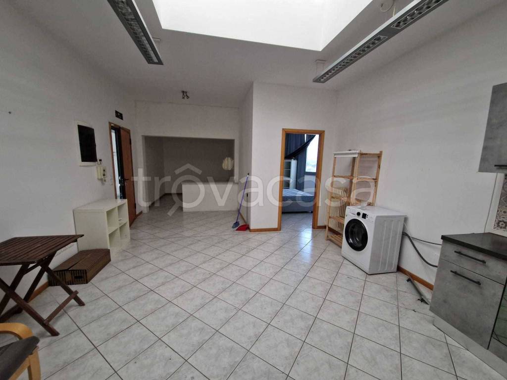 ufficio in vendita a Rimini in zona Marecchiese