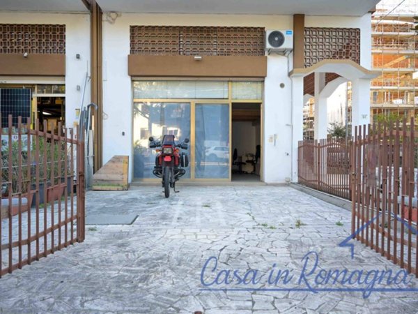 negozio in vendita a Rimini in zona Fiera Vecchia