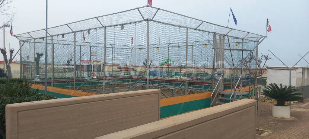 negozio in vendita a Rimini in zona Rivabella