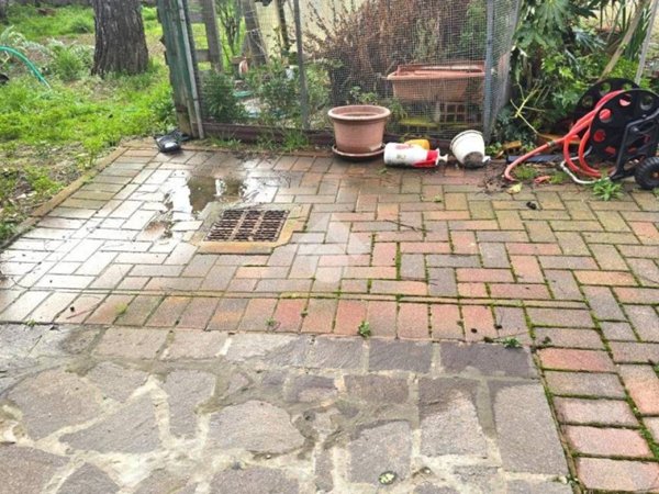 casa indipendente in vendita a Rimini in zona Viserba